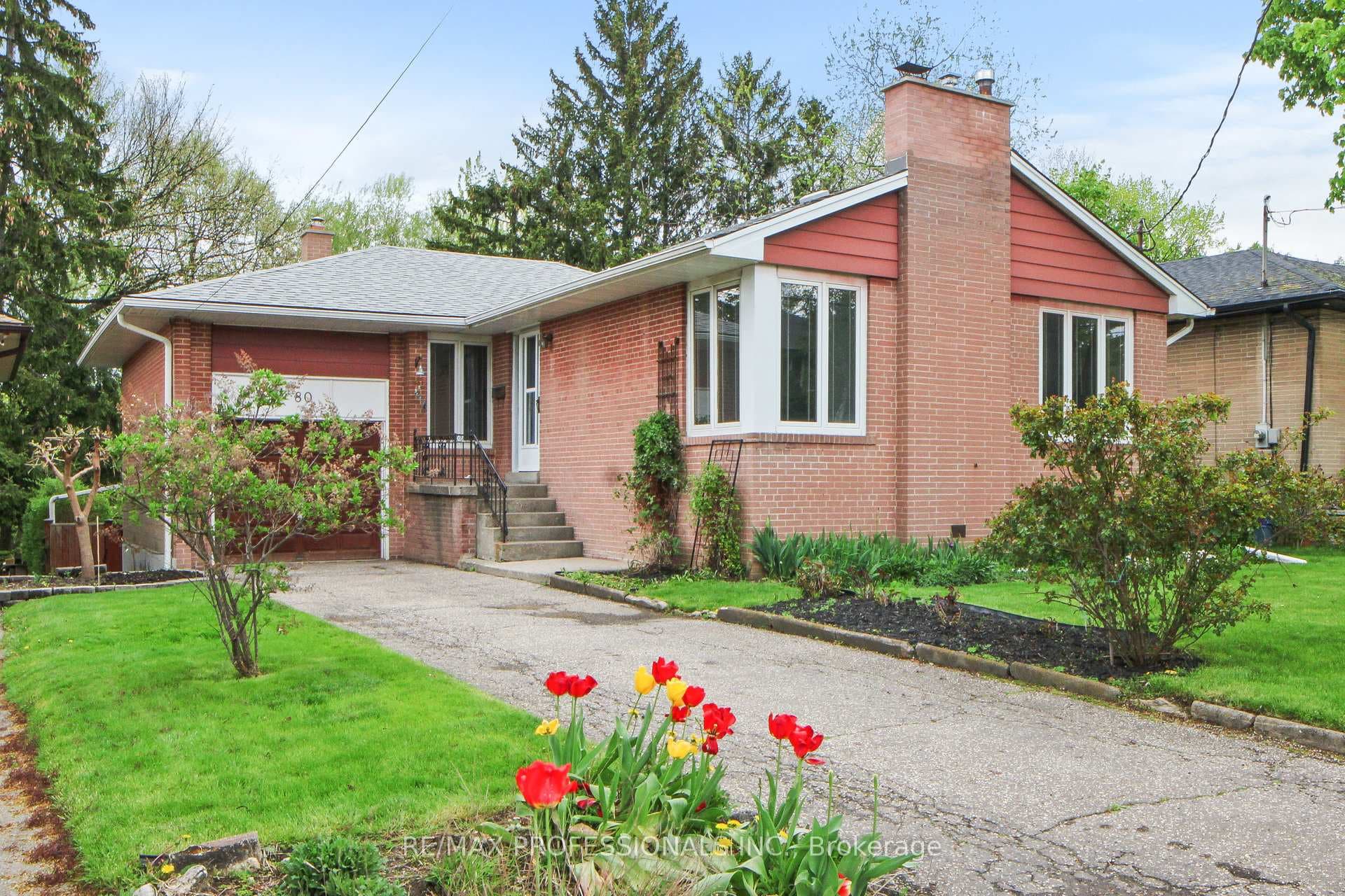 80 Saskatoon Drive photo 1