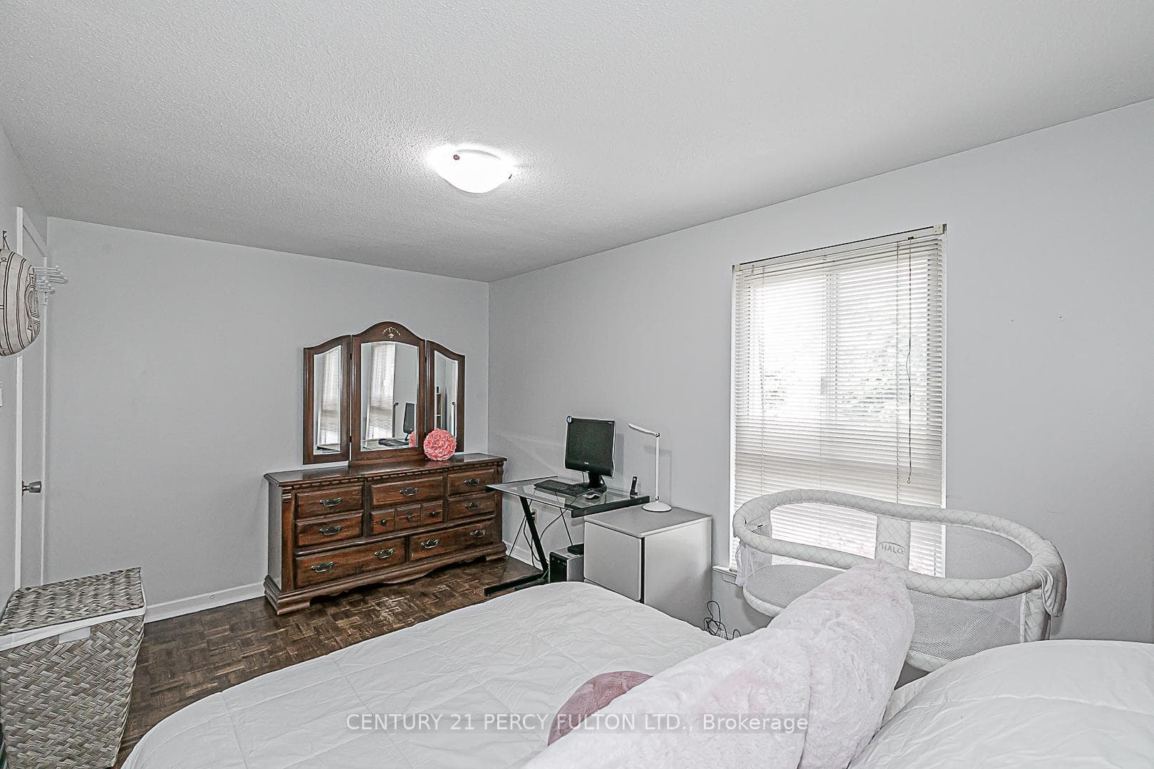 97 Baif Boulevard photo 25
