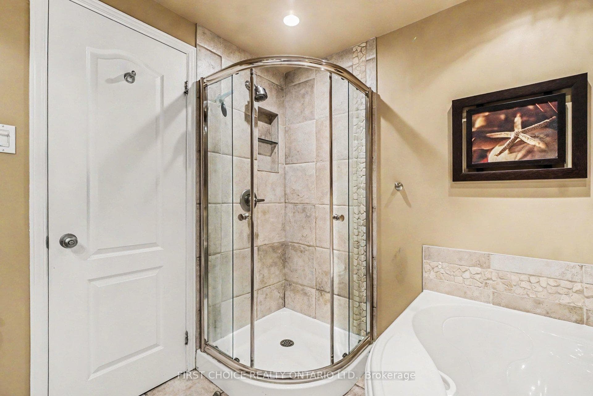 1793 Axminster Court Unit 34 photo 23