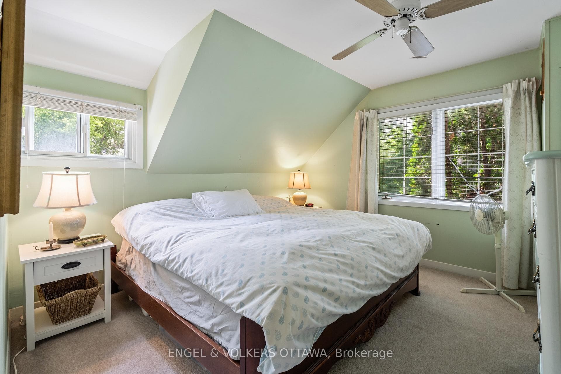 1119 Tighe Street photo 14