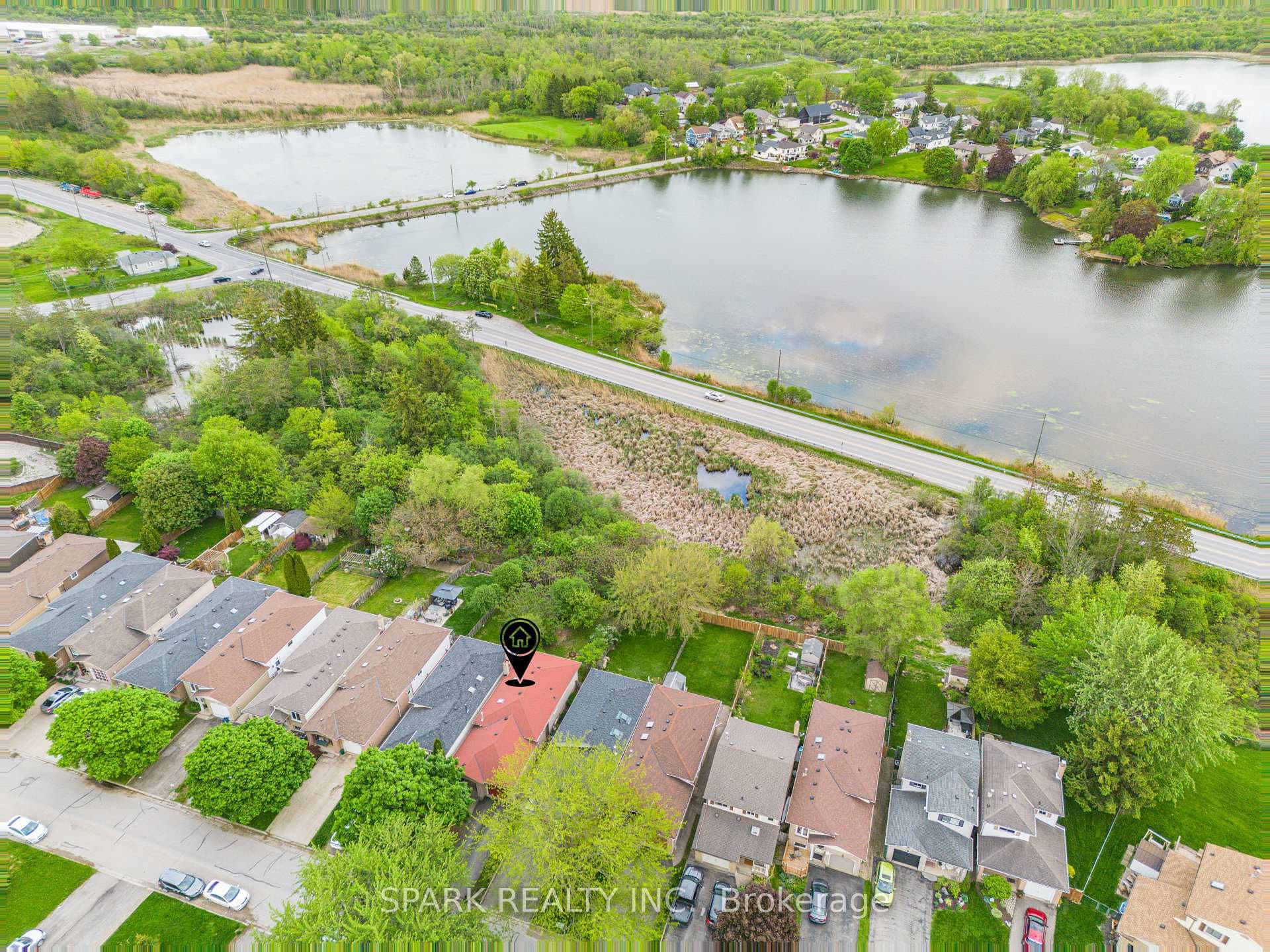 28 Lampman Crescent photo 31