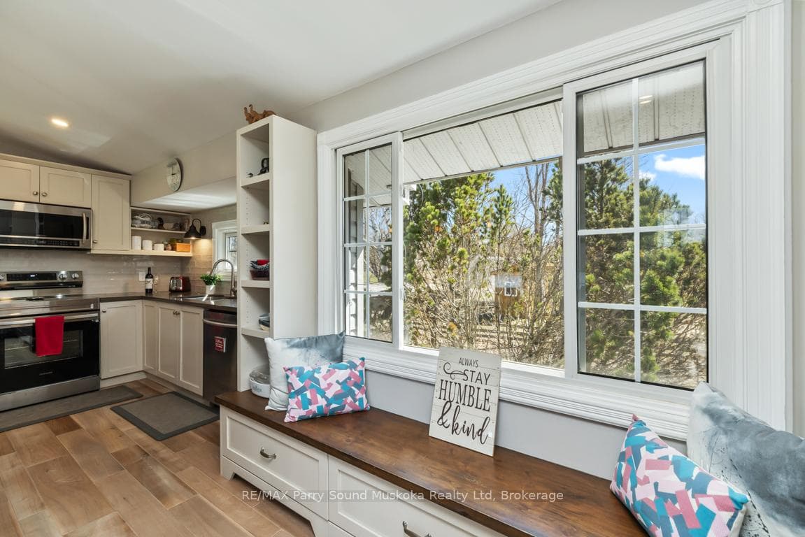 Fabulous window to enjoy nature