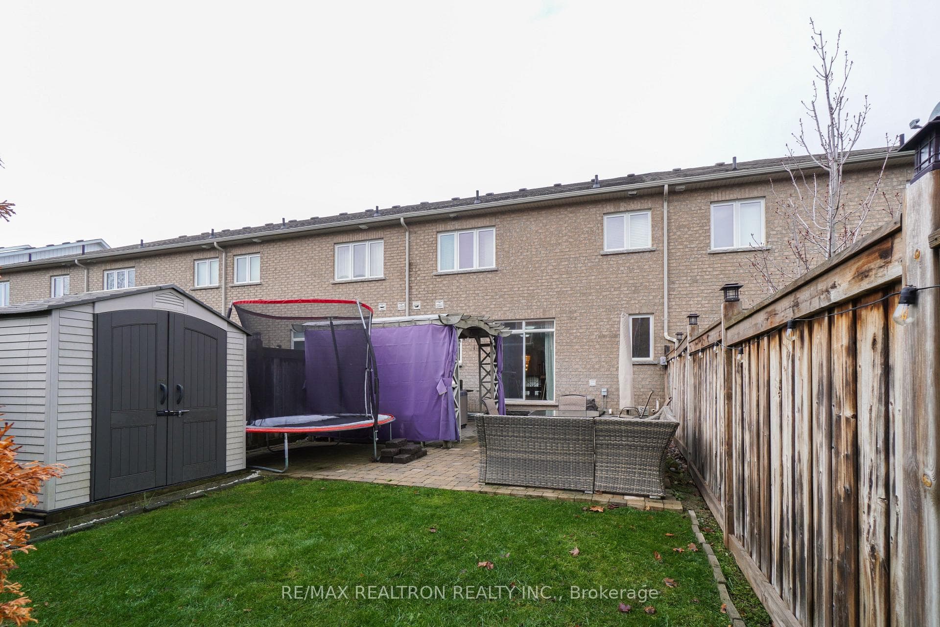 13 Arthur Case Crescent photo 15