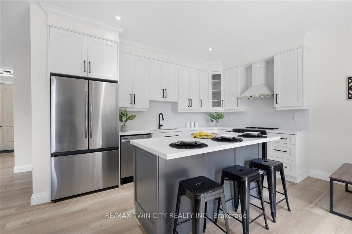 253 Kensington Avenue Unit 1 photo 5
