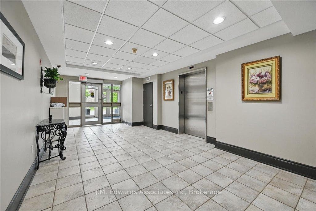 4006 Kilmer Drive Unit 310 photo 18