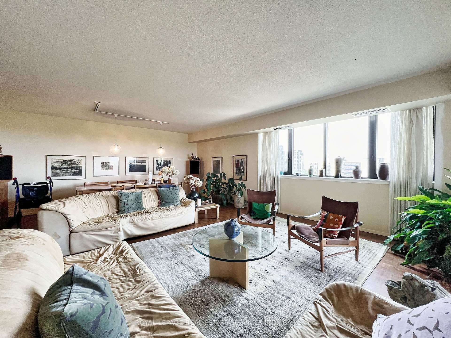 260 Heath Street Unit 1304 photo 21