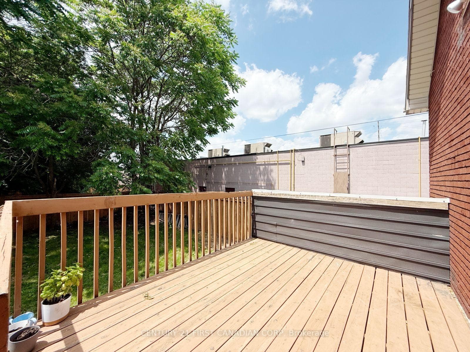 827 Quebec Street photo 44