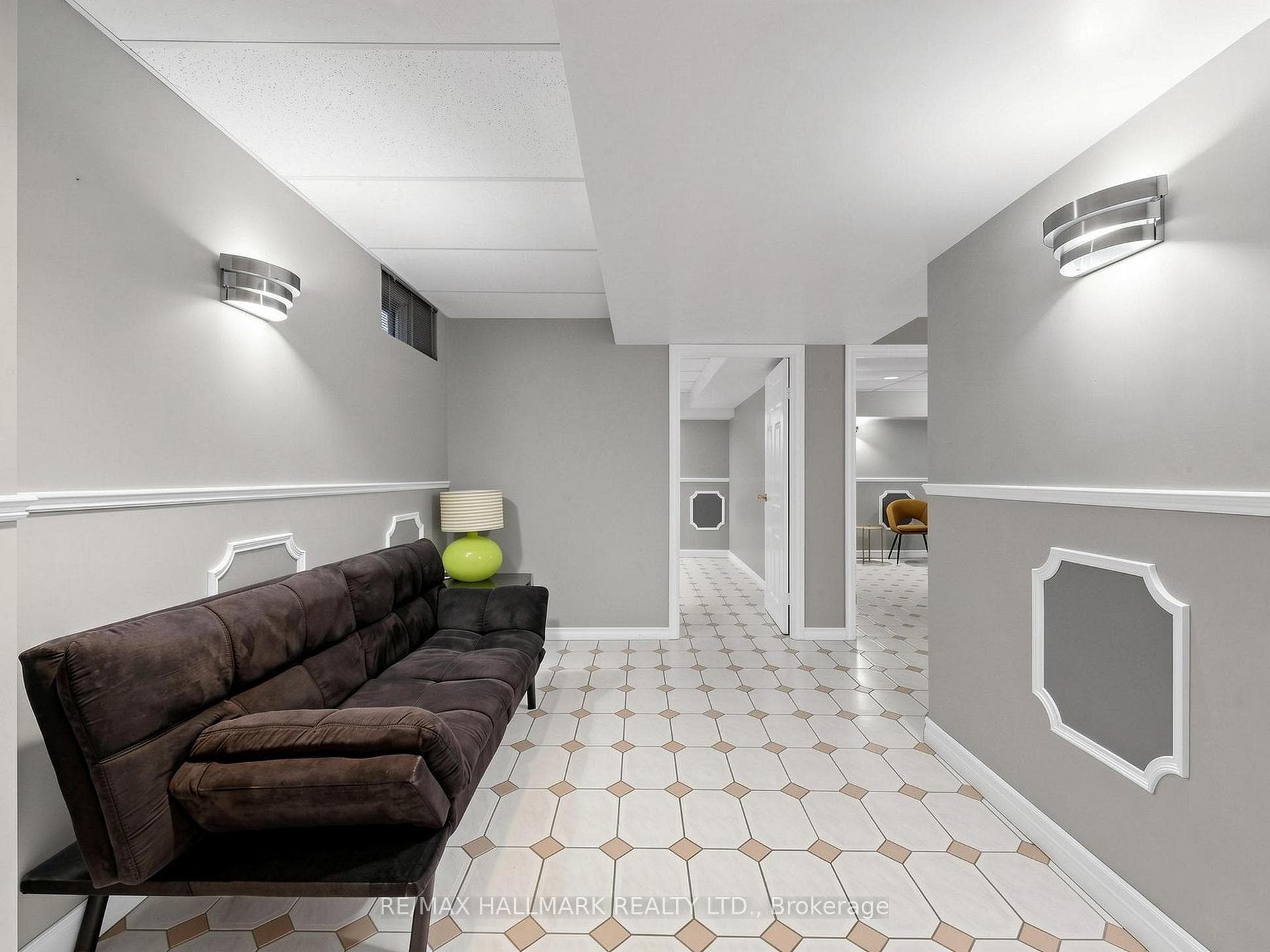 472 Brownridge Drive photo 27