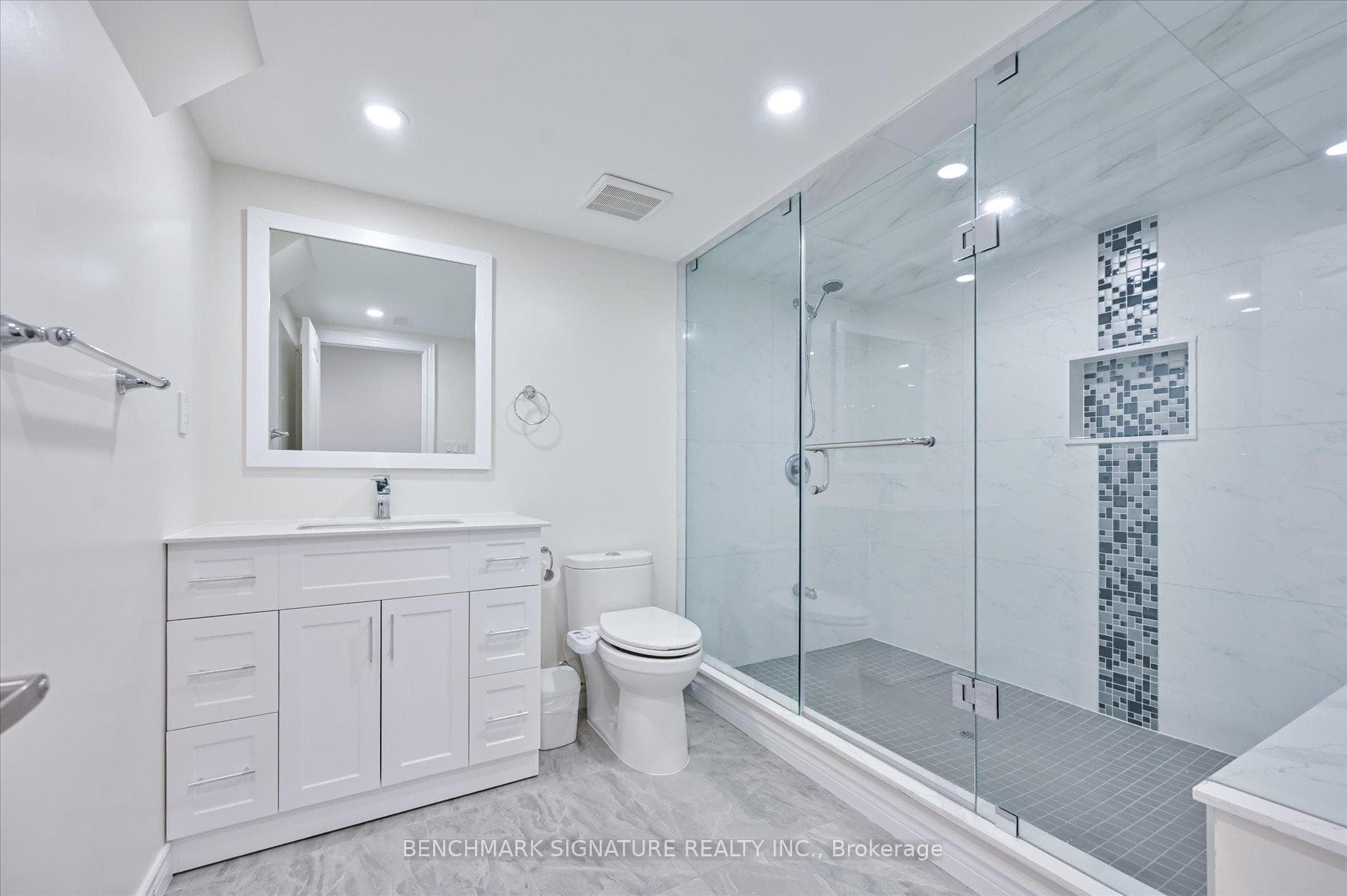 110 Busch Avenue photo 30