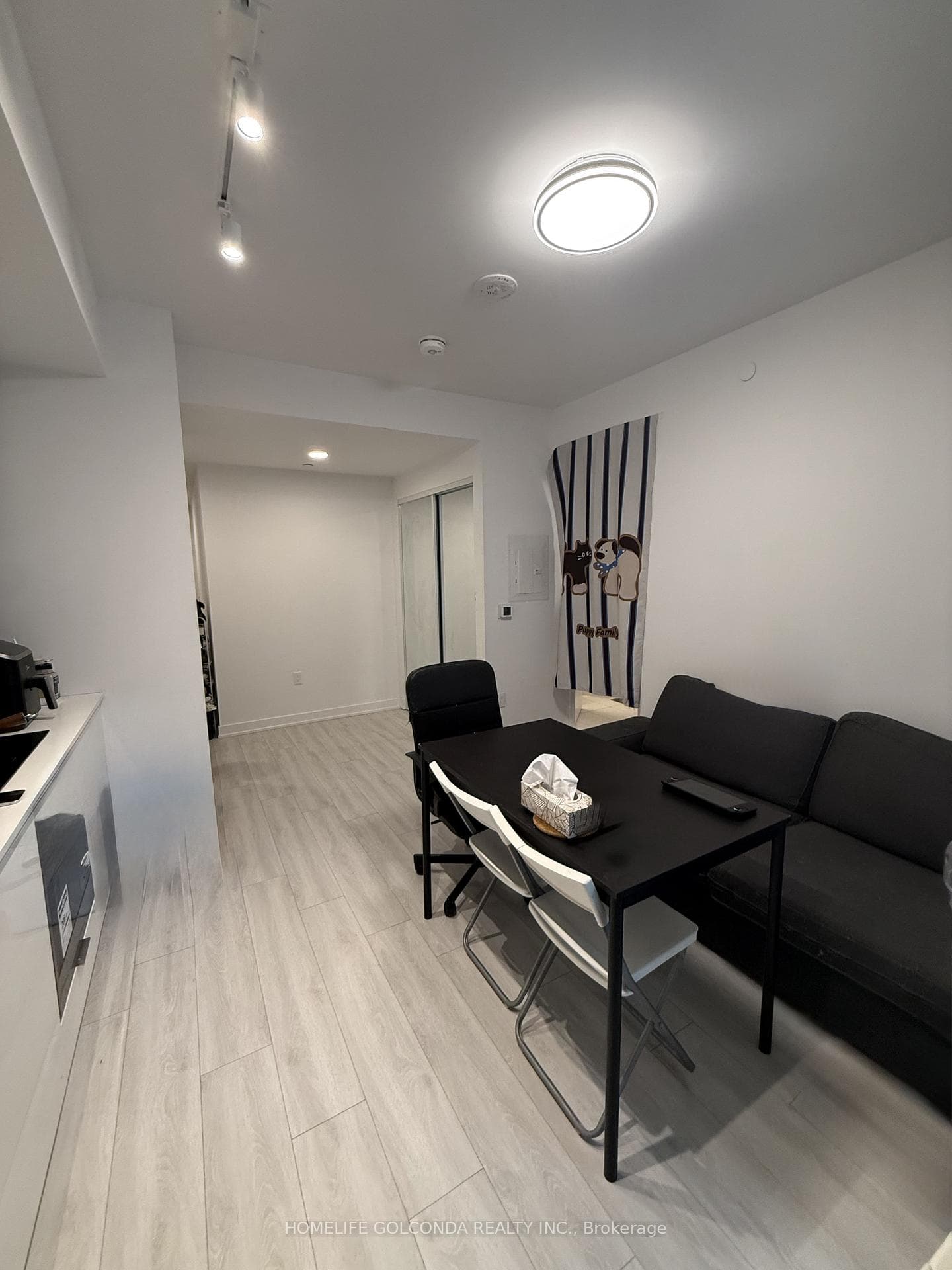 230 Simcoe Street Unit 1536 photo 5