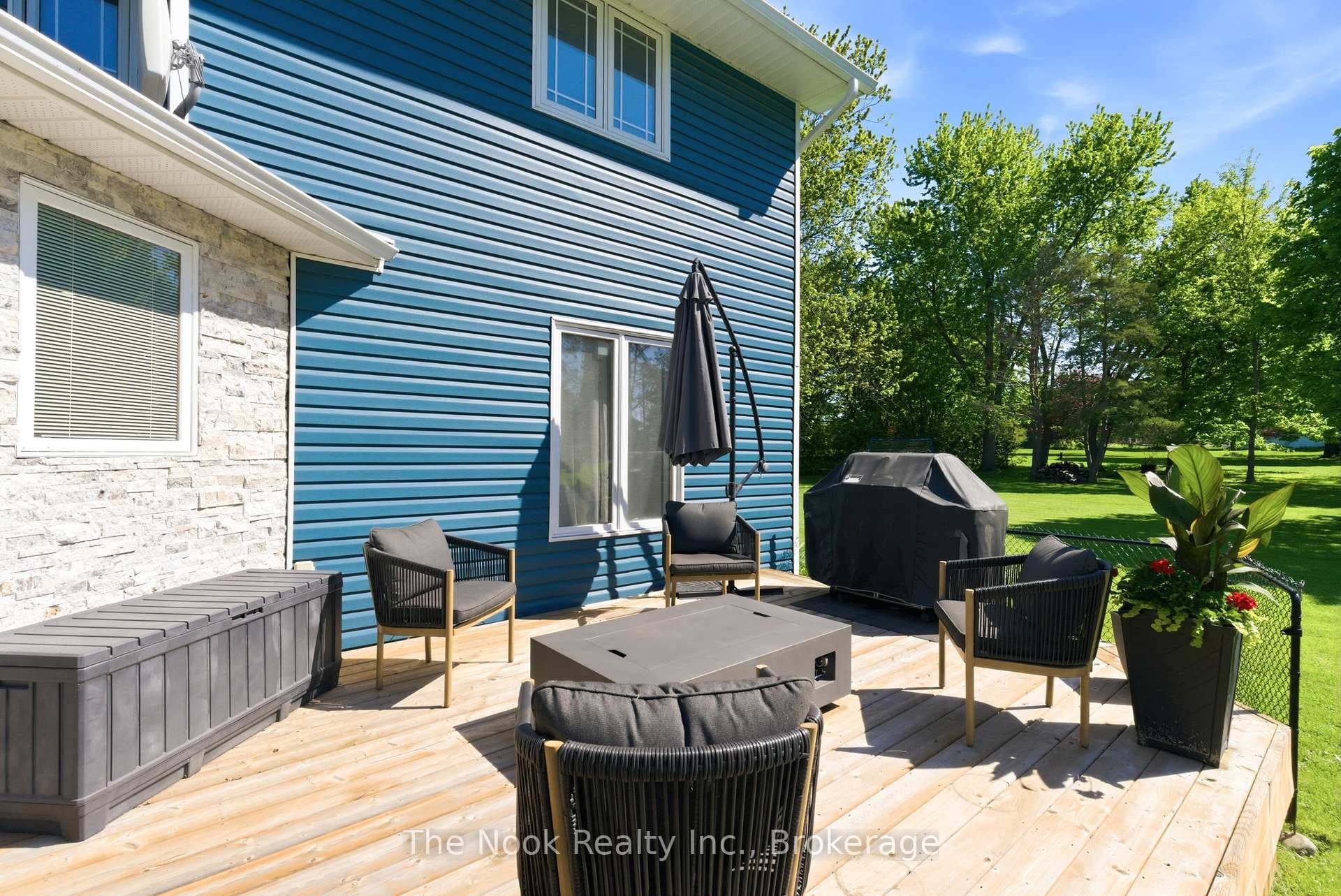 15 Hillside Drive photo 47