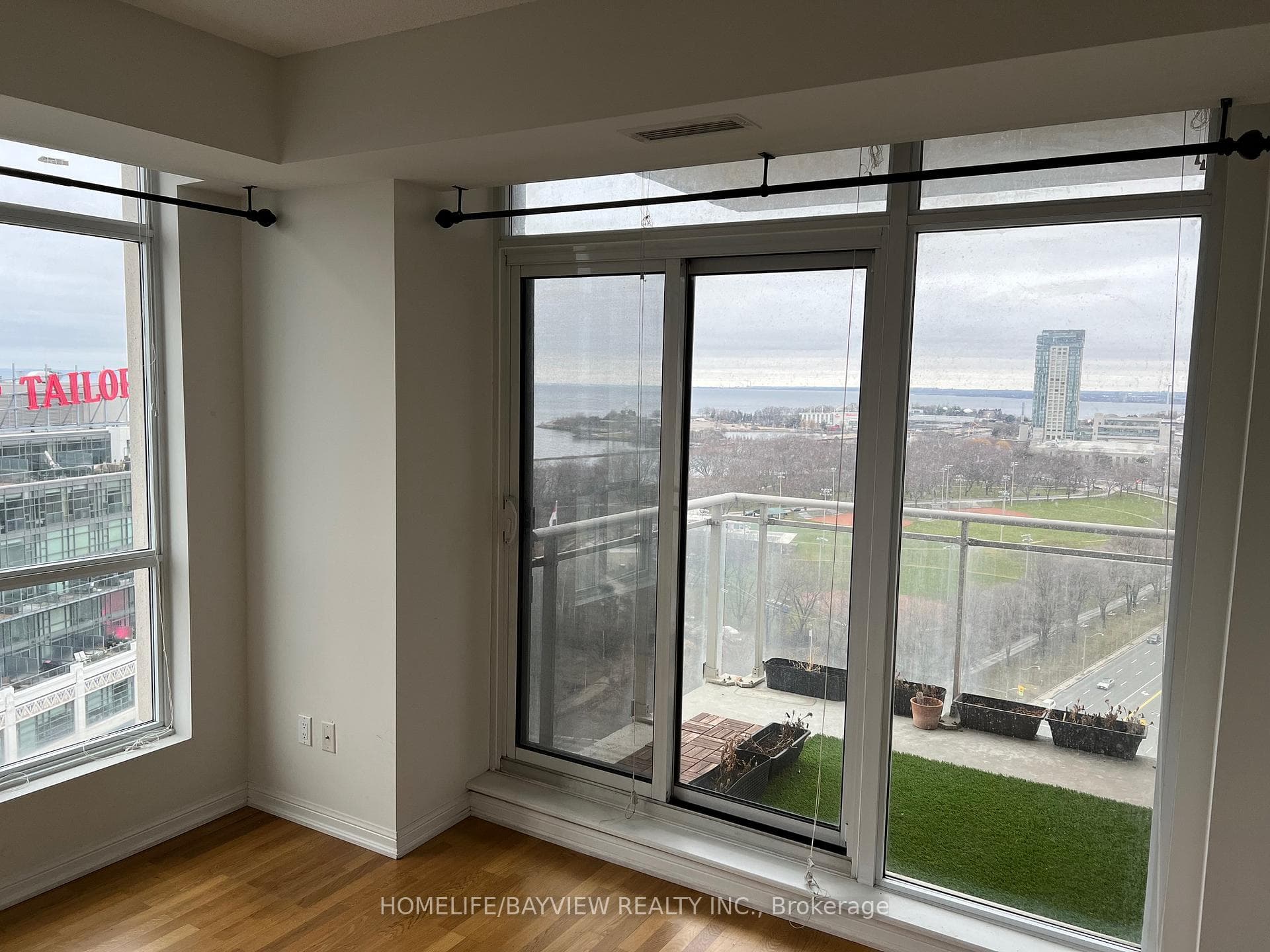 21 Grand Magazine Street Unit 1803 photo 8