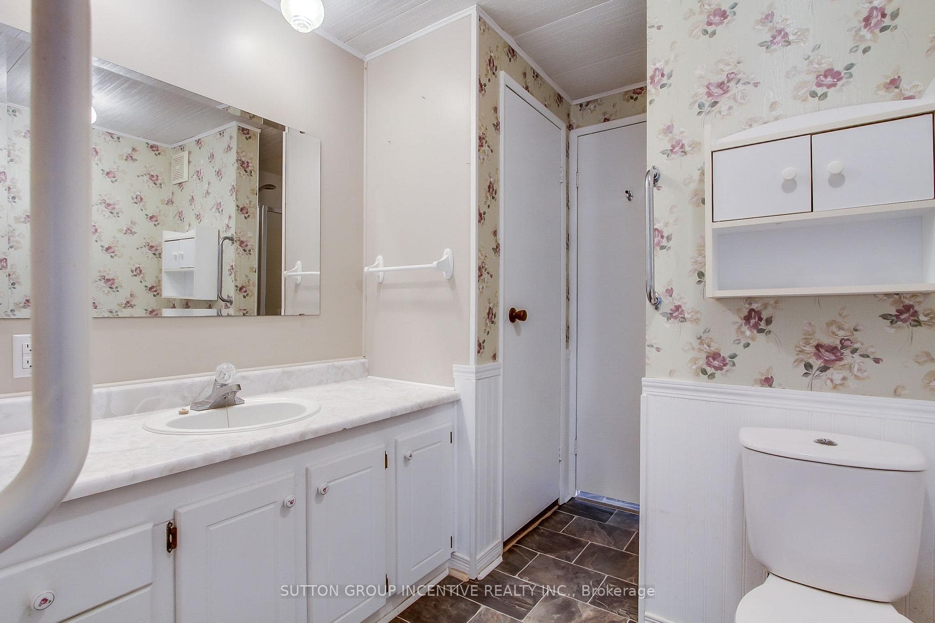 132 Roxanna Drive photo 26