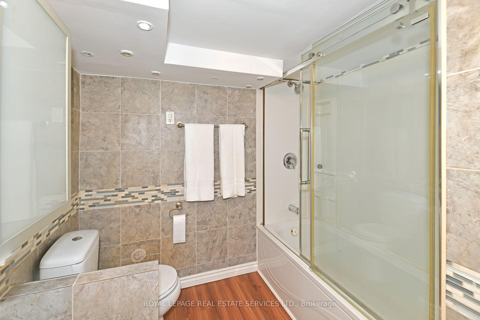 736 West Shore Boulevard photo 35