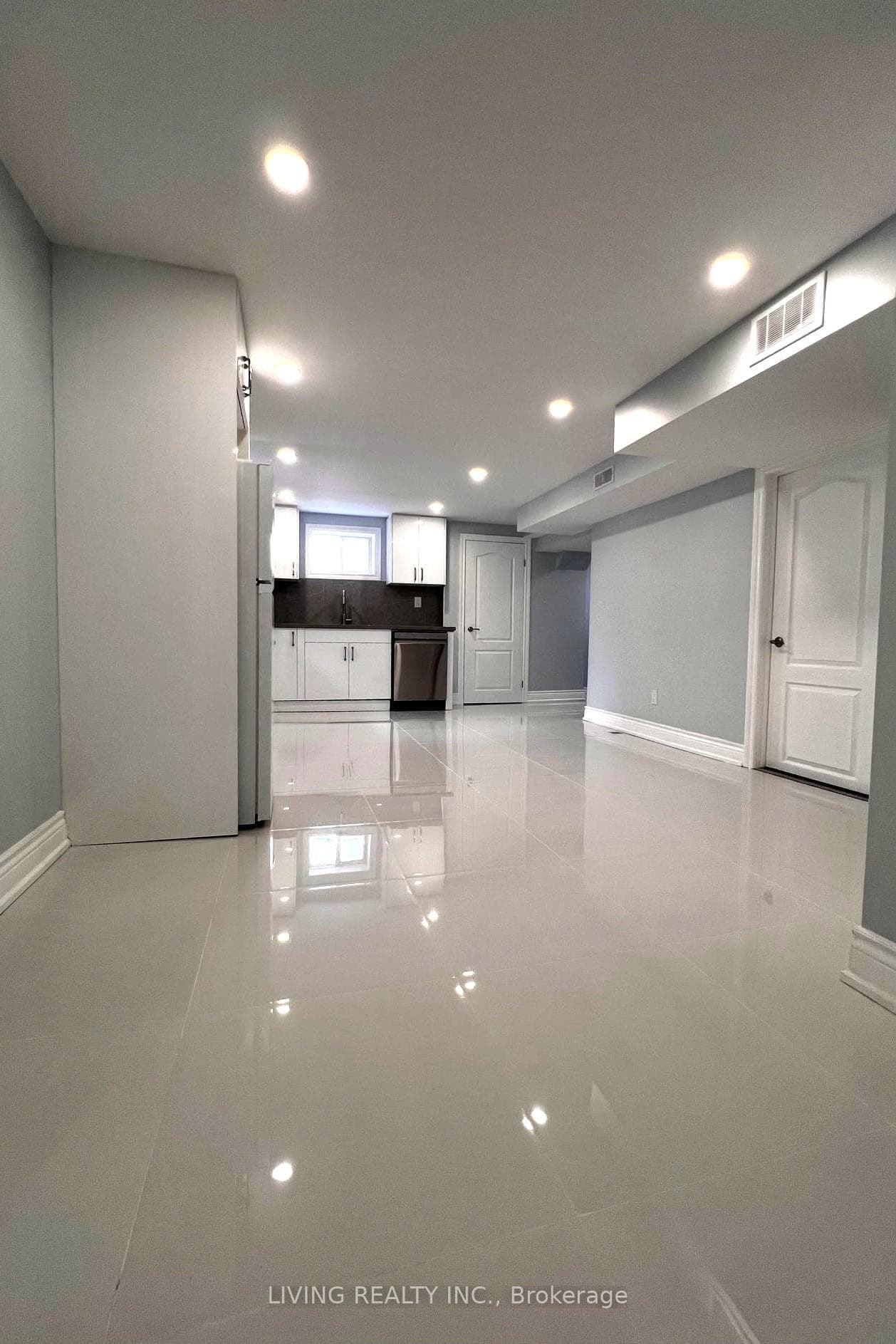 311 Boisdale Avenue Unit Bsmt photo 17