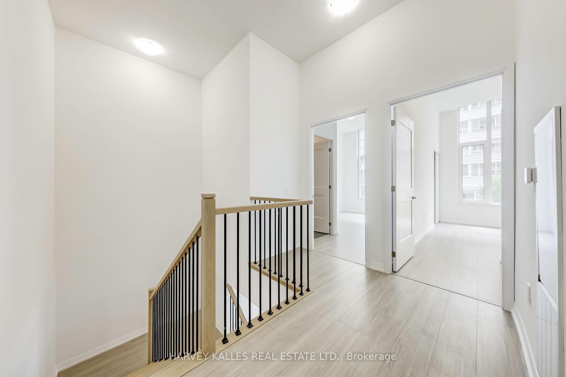 50 Dunfield Avenue Unit TH116 photo 13