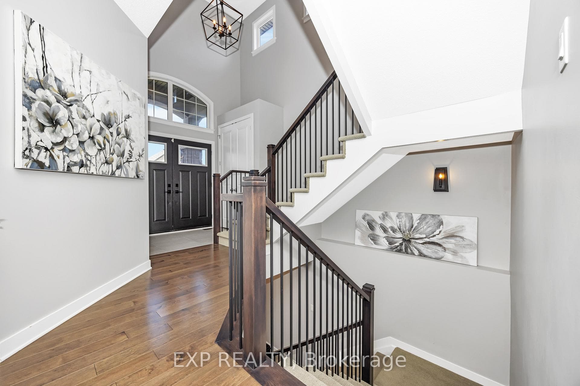 404 Cavesson Street photo 4