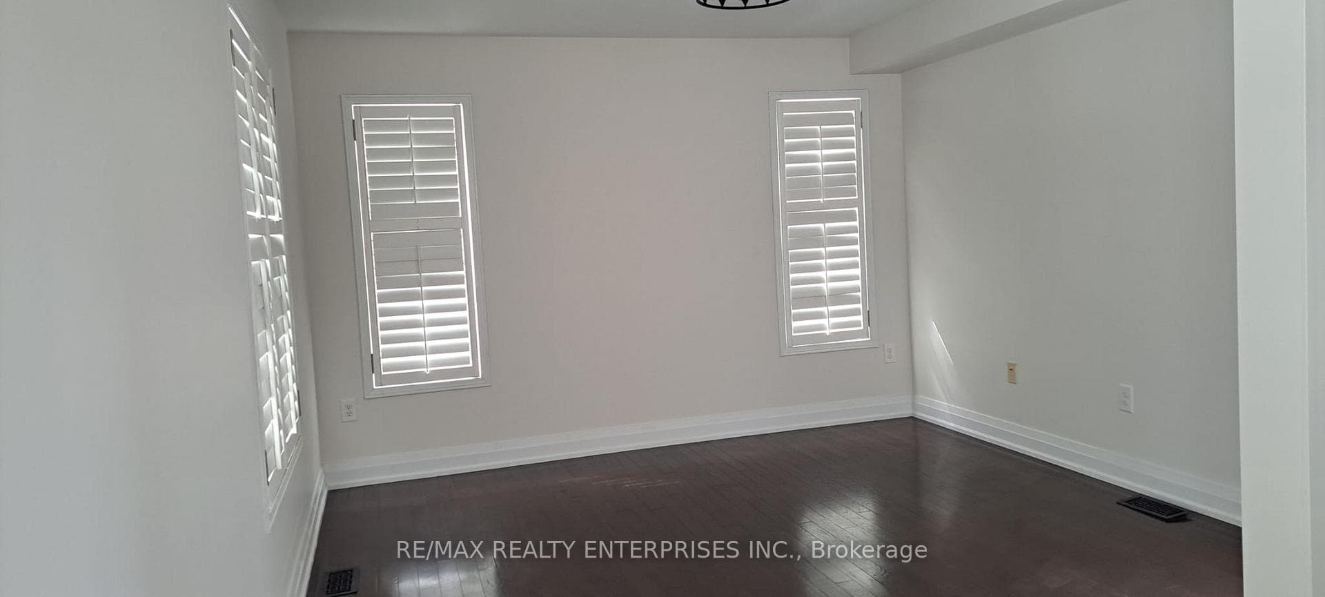 2 Summit Drive photo 6