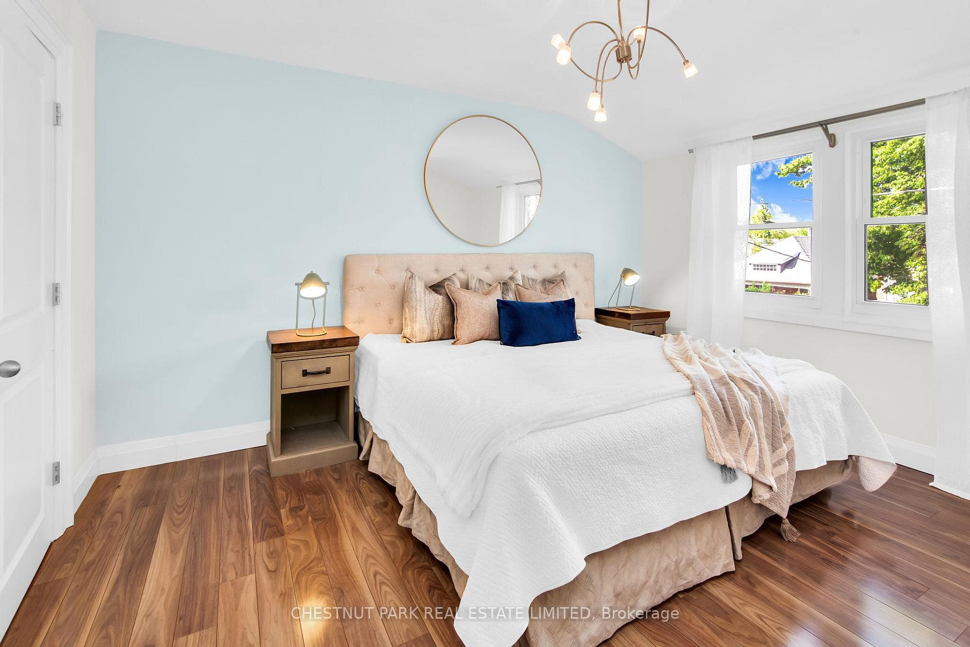 168 Langford Avenue photo 14