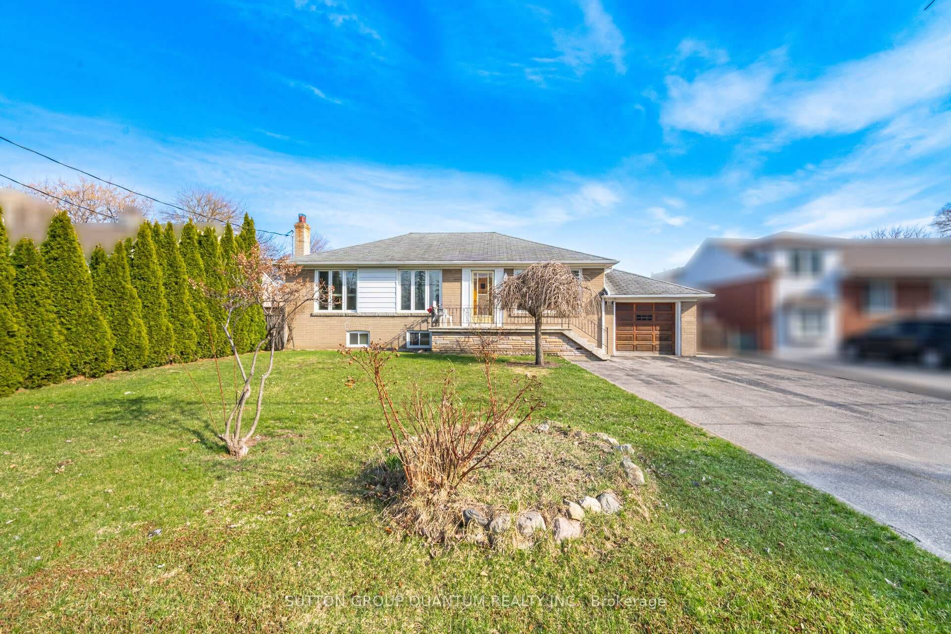86 Dunbar Road photo 1