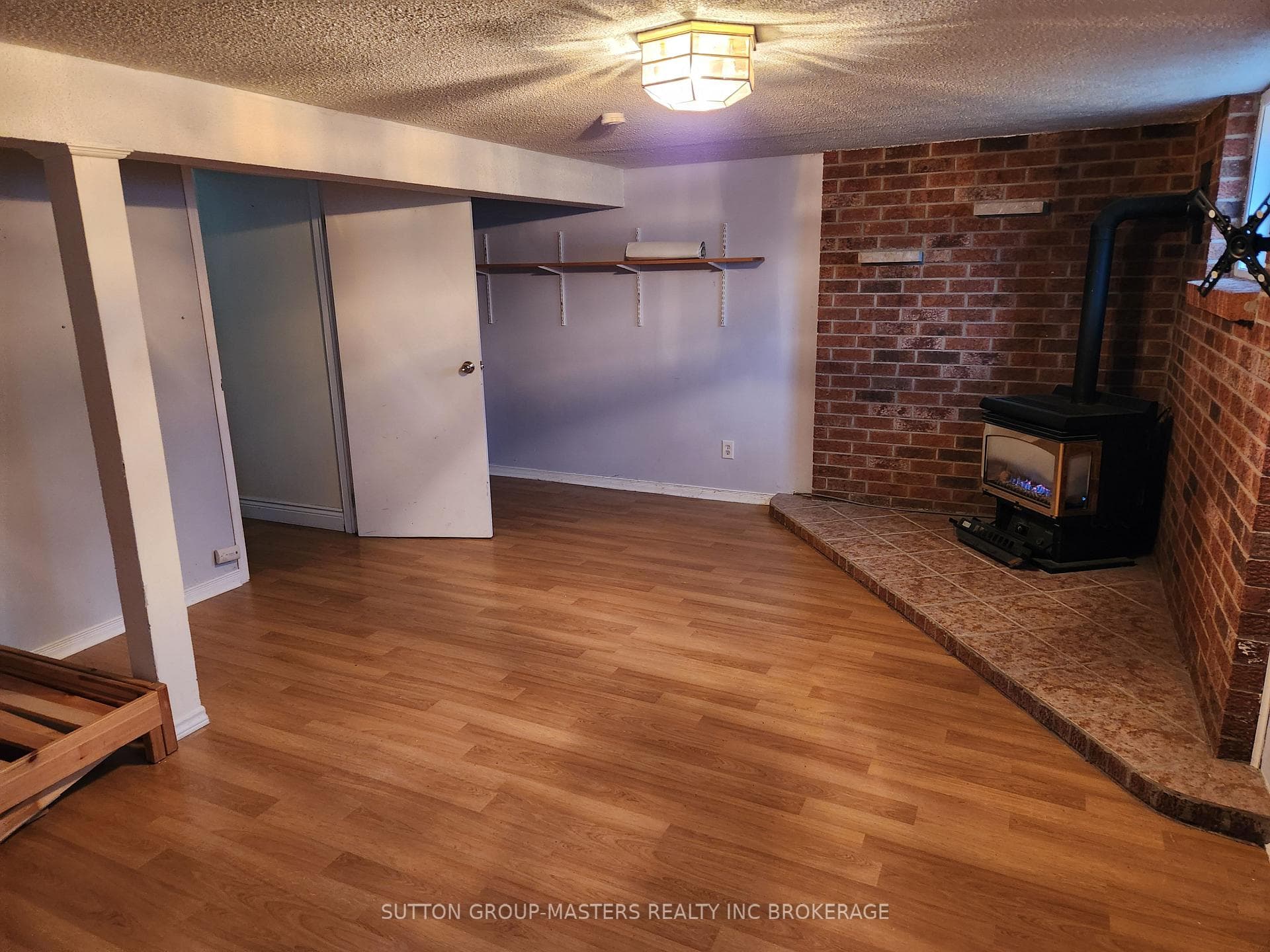 1097 Pinewood Place photo 24