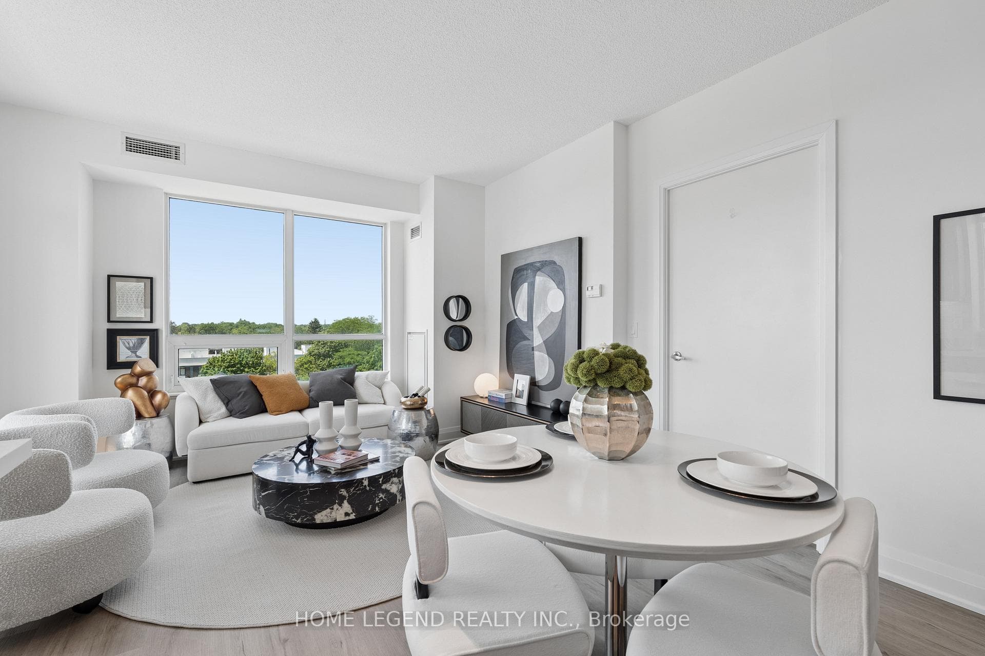 68 Canterbury Place Unit 605 photo 7
