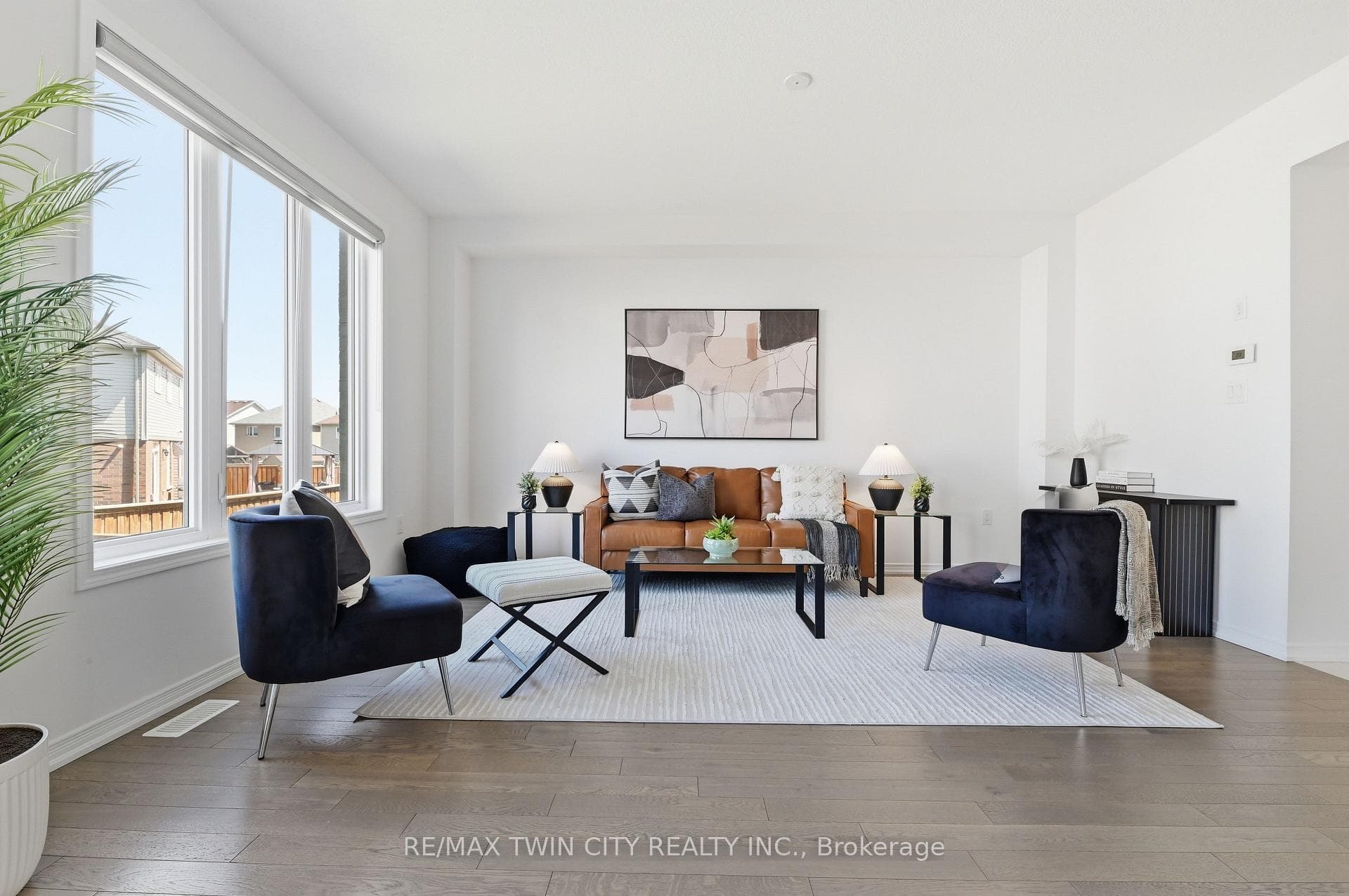 46 Munro Circle photo 2