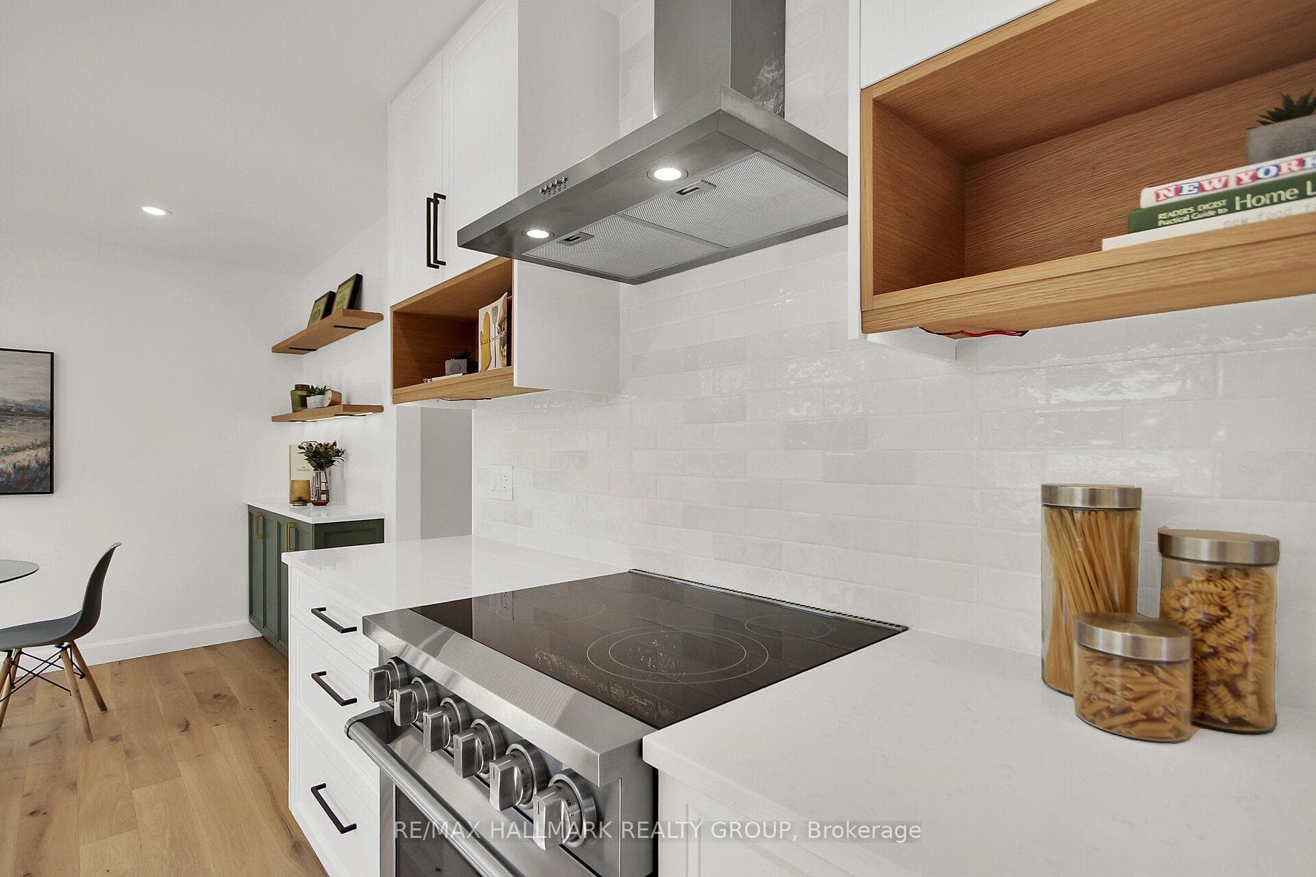 26 Raftus Square photo 16