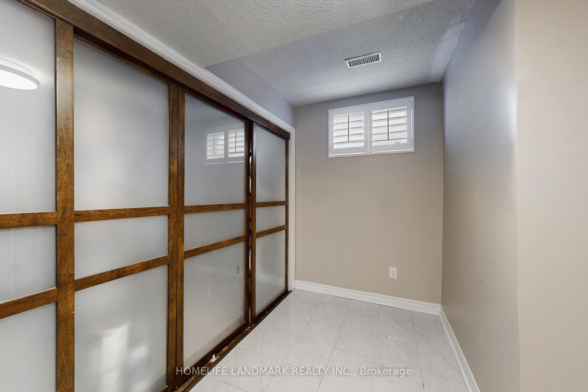33 Marmill Way photo 23