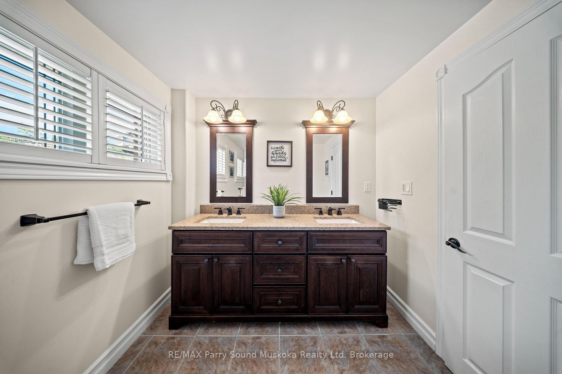 5 Piece bathroom
