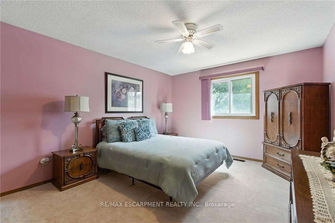 39 Megna Court photo 20