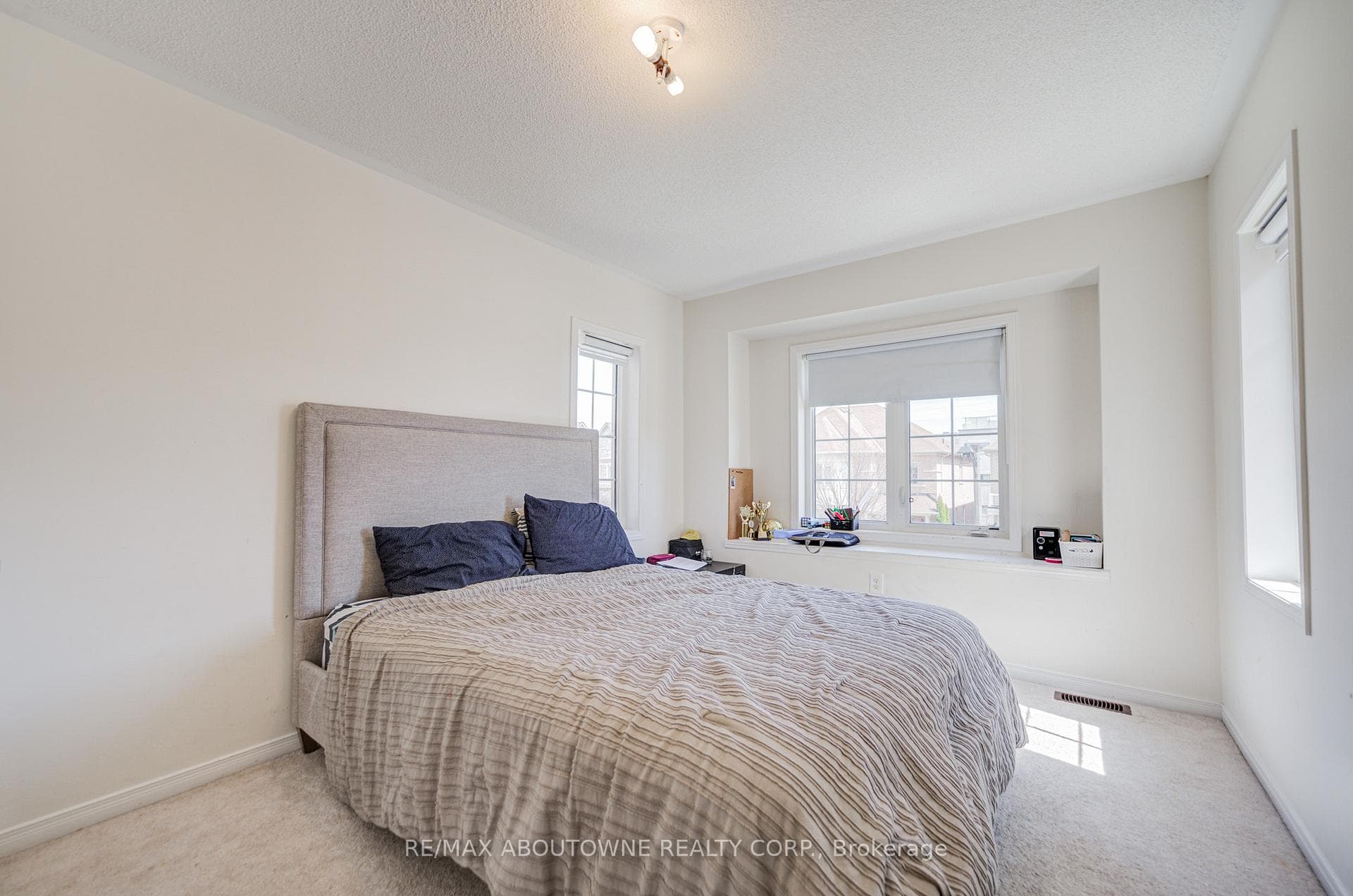 3058 Janice Drive photo 16