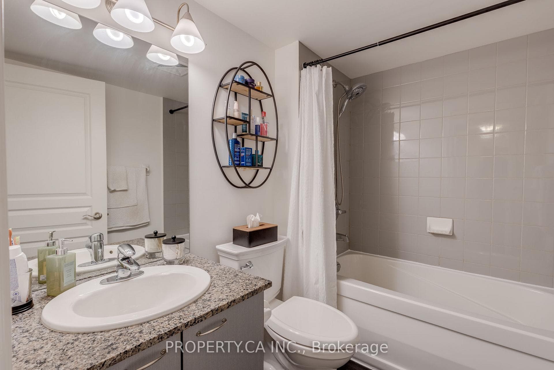 437 Roncesvalles Avenue Unit 211 photo 15