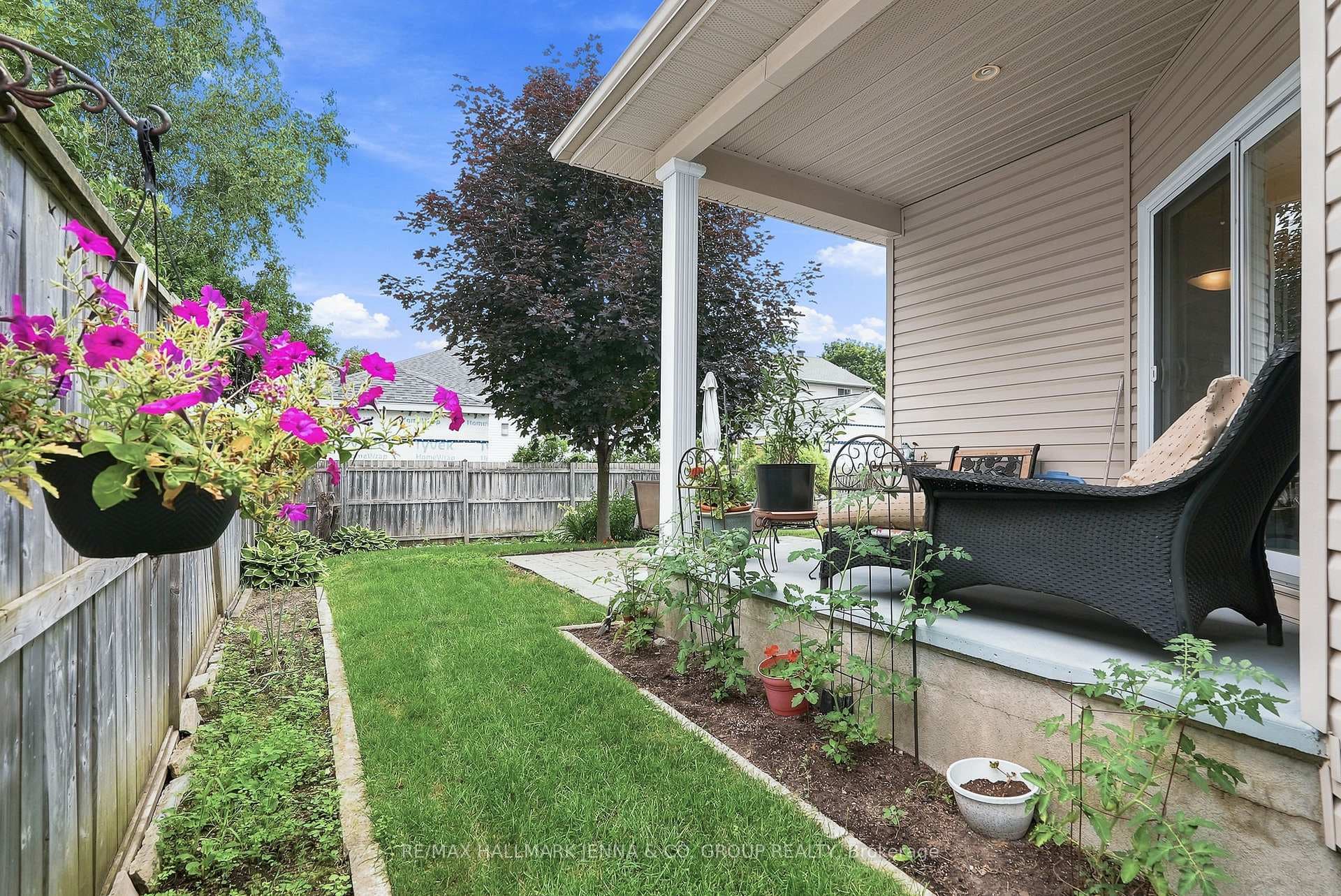 15 Baywood Drive photo 36