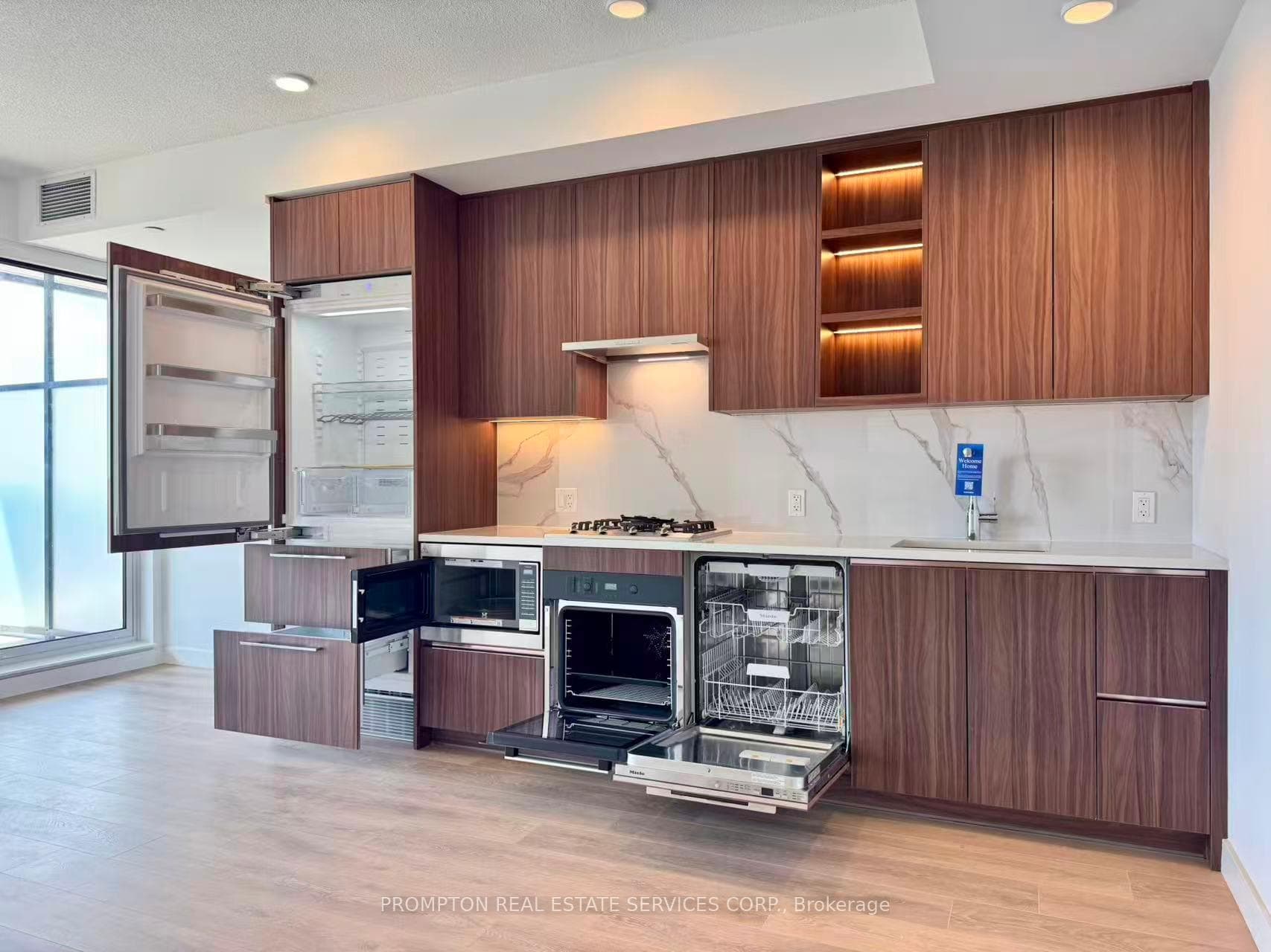 18 Esther Shiner Boulevard Unit 2301 photo 7