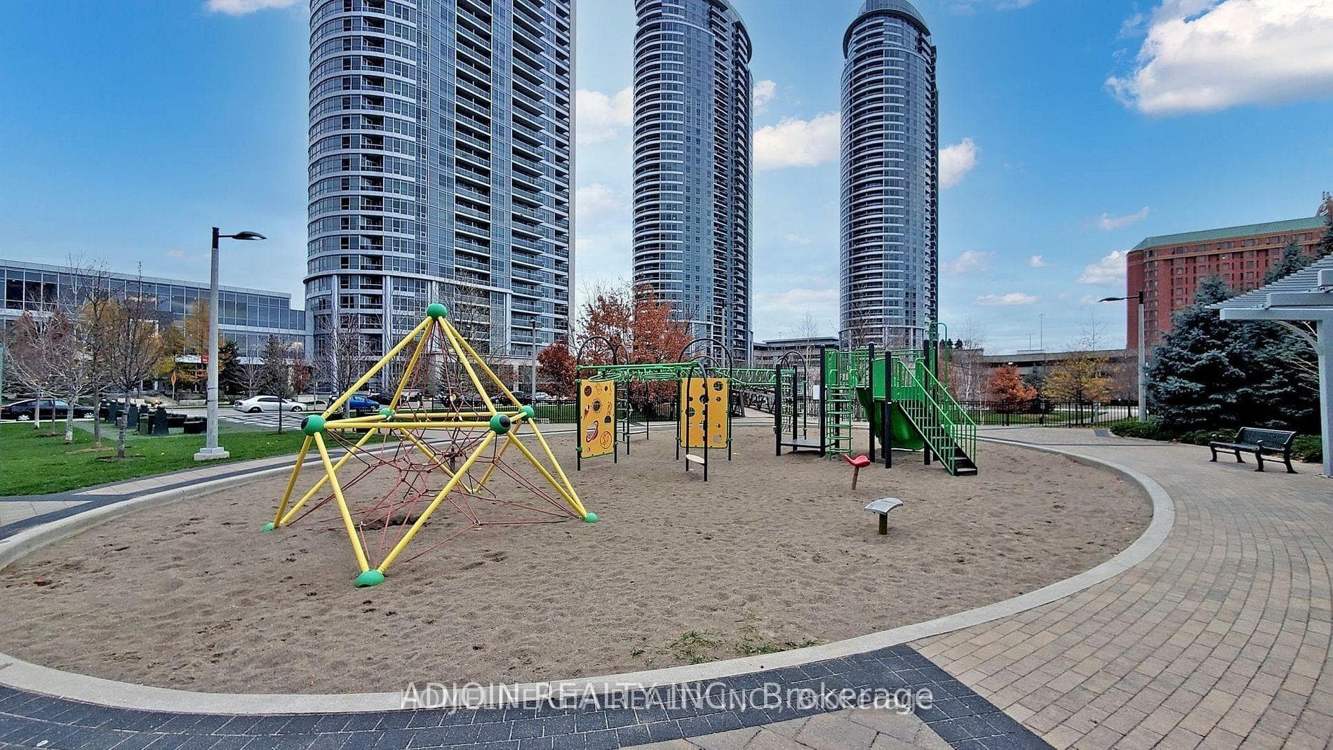 181 Village Green Square Unit 1113 photo 28