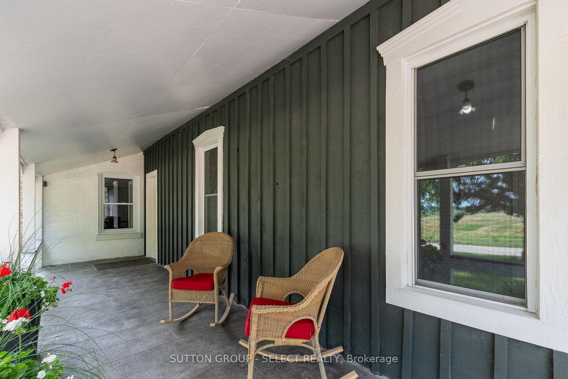 10086 Hedley Drive photo 9