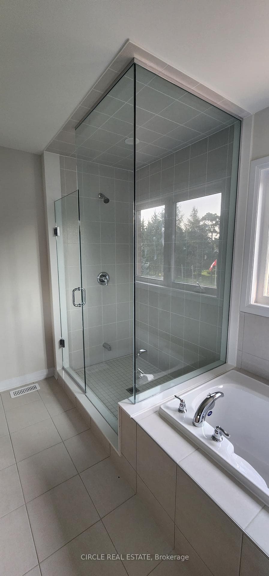 253 Dingman Street photo 16