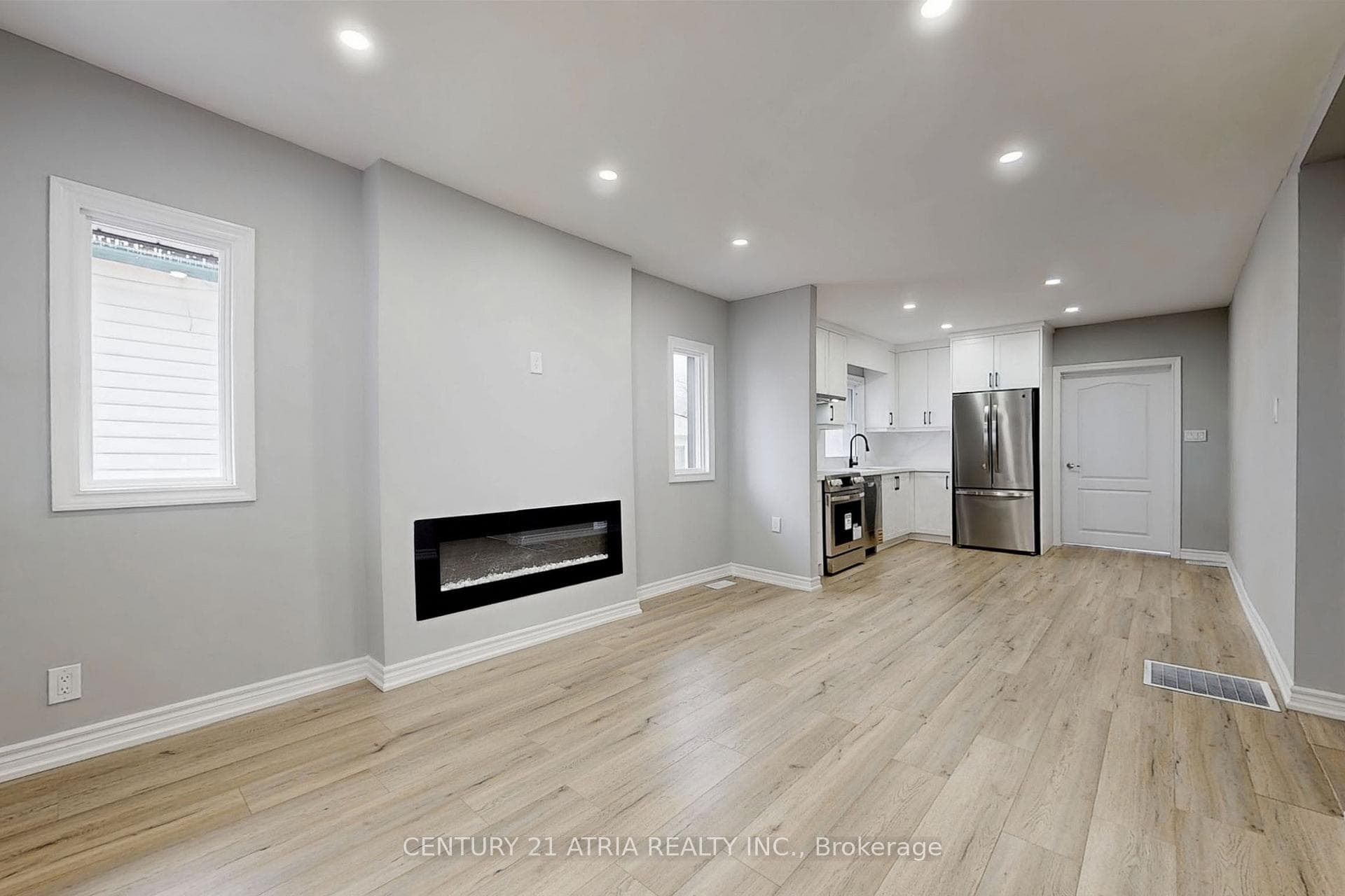 737 Lock Street photo 7