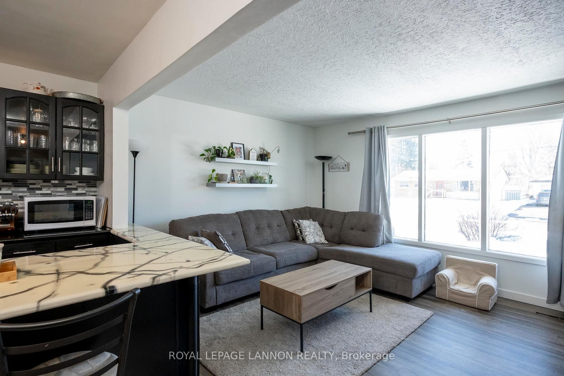 131 Carl Avenue photo 5