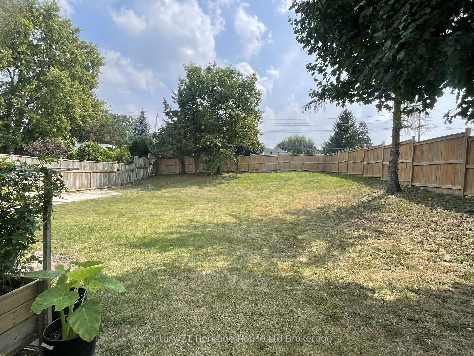 2 Chippewa Avenue photo 24
