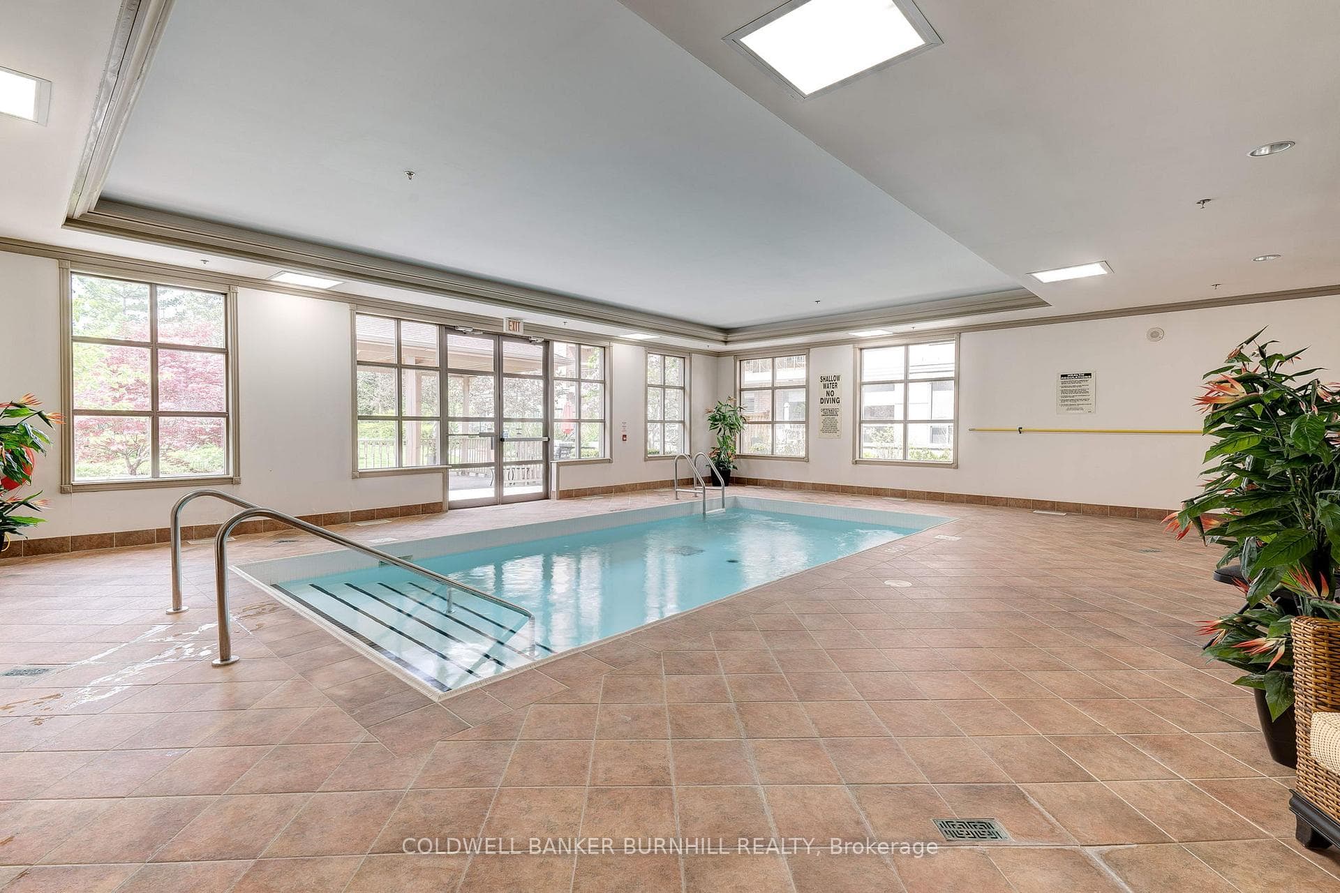 100 BURLOAK Drive Unit 1415 photo 33