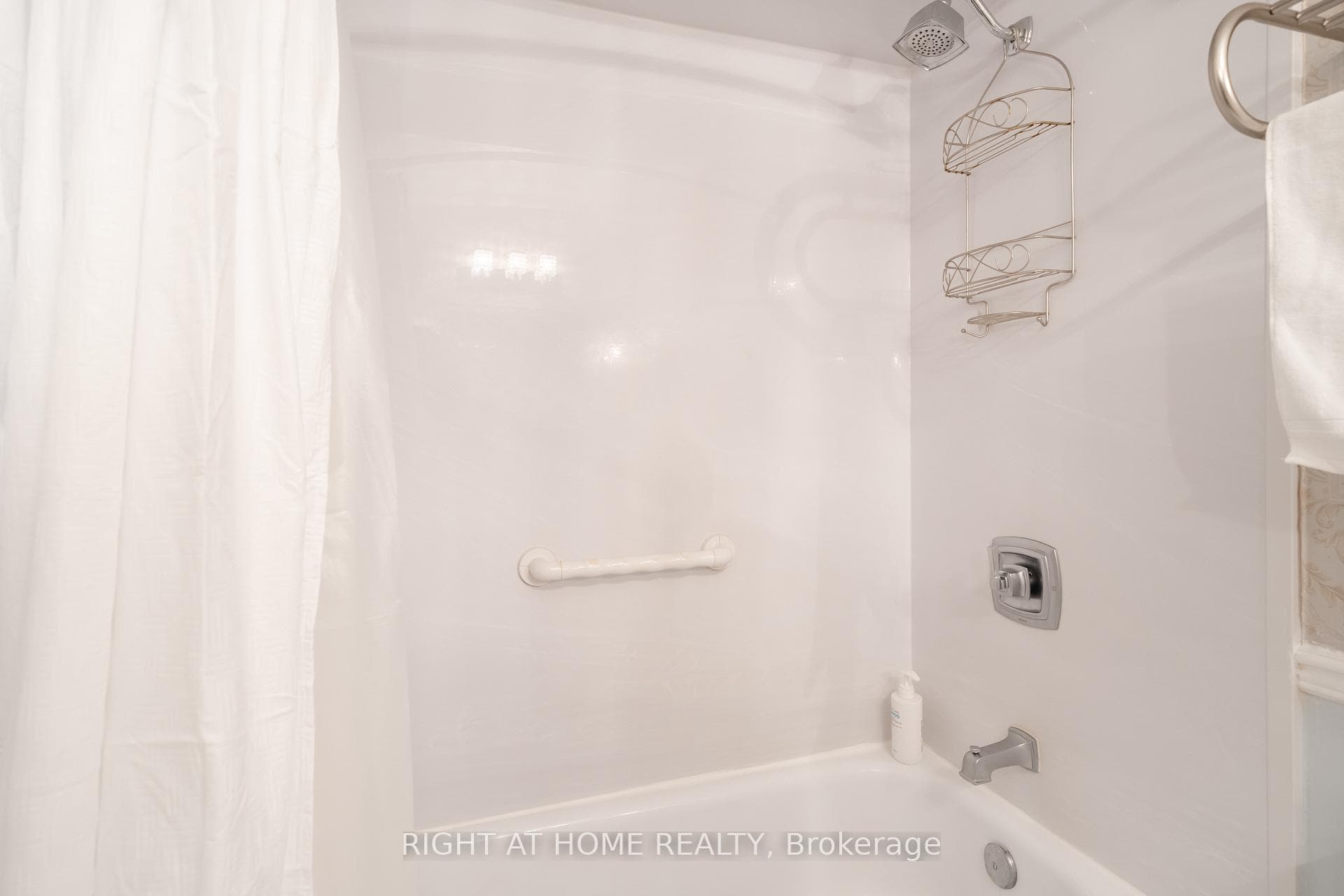 4 Piece Ensuite