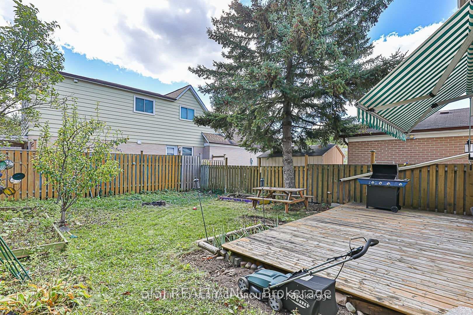 694 Beman Drive photo 16