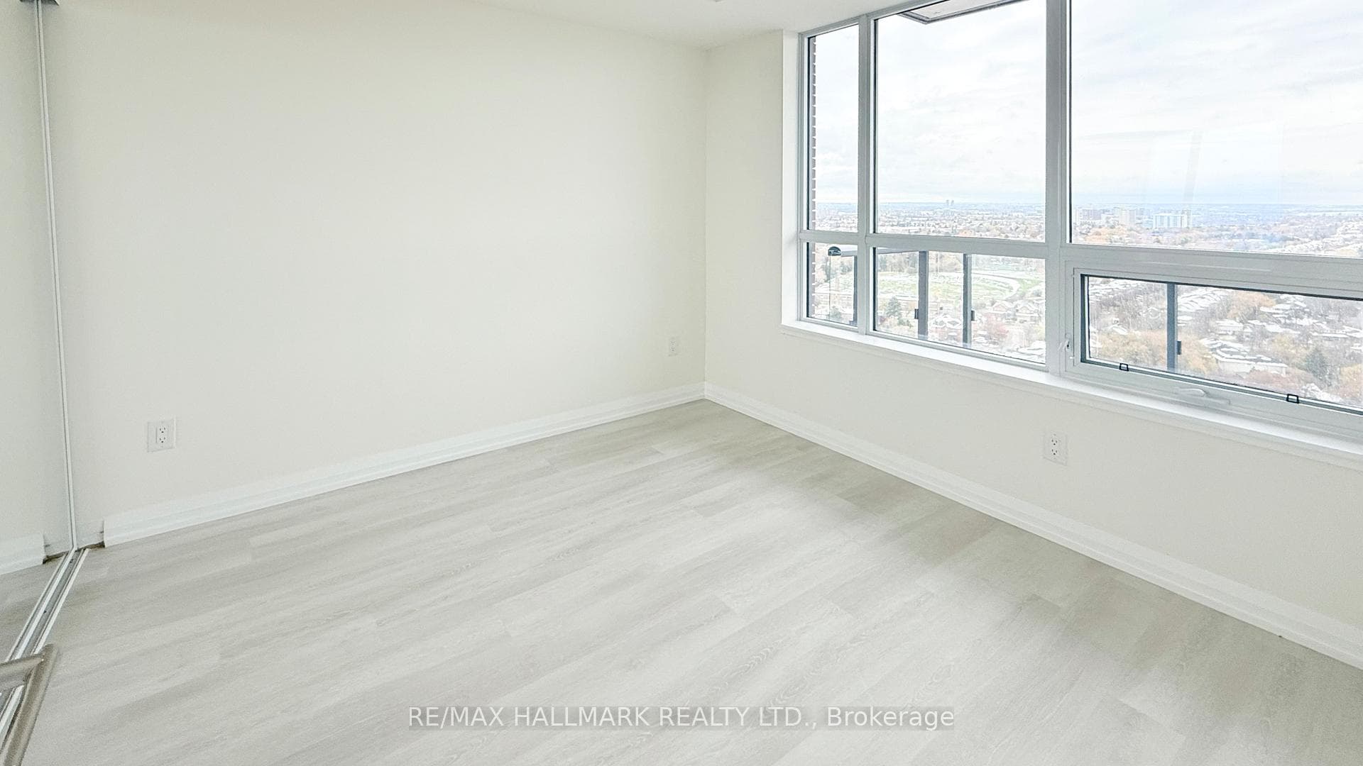 3260 Sheppard Avenue Unit 2203 photo 20