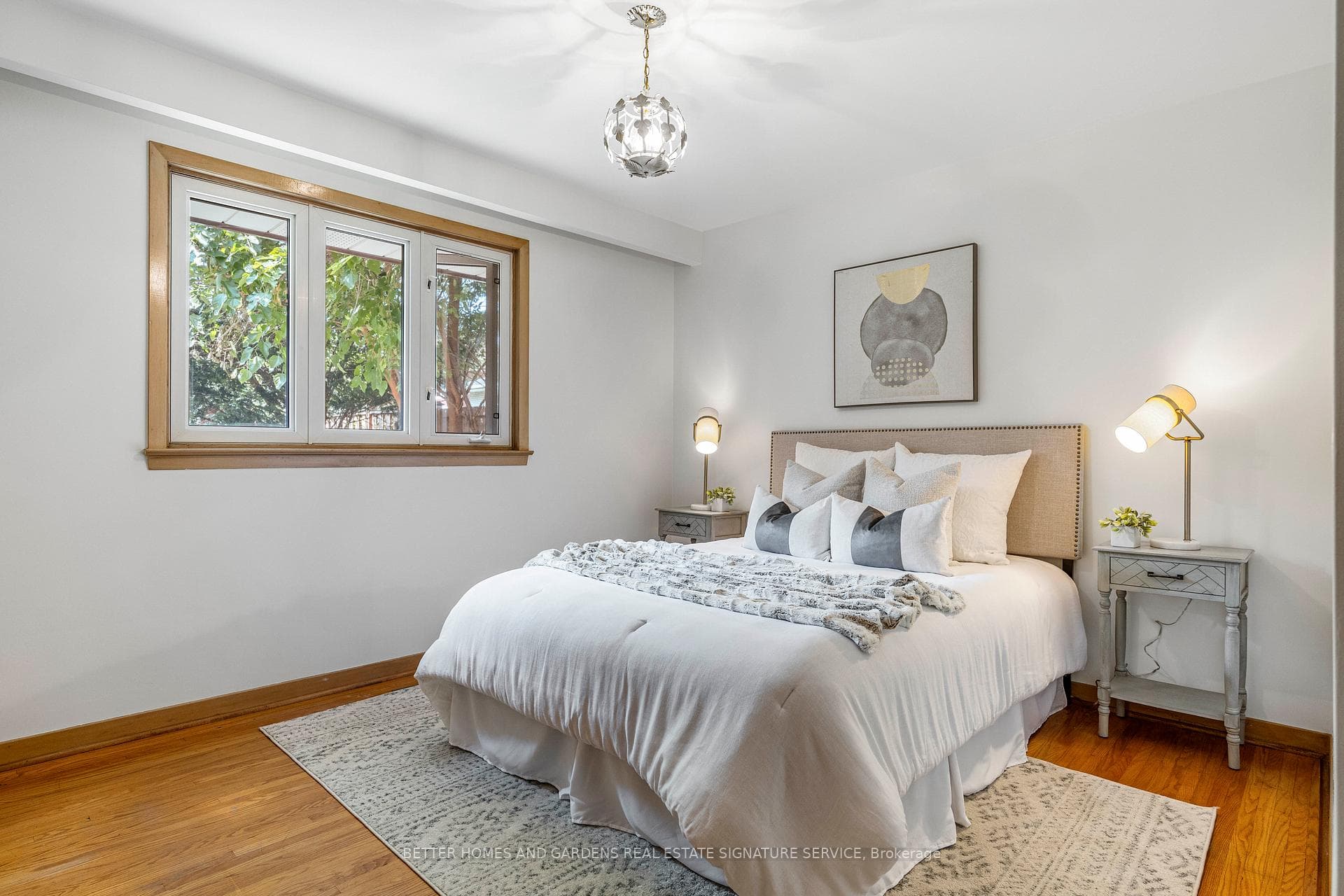 1679 Tarn Road photo 18