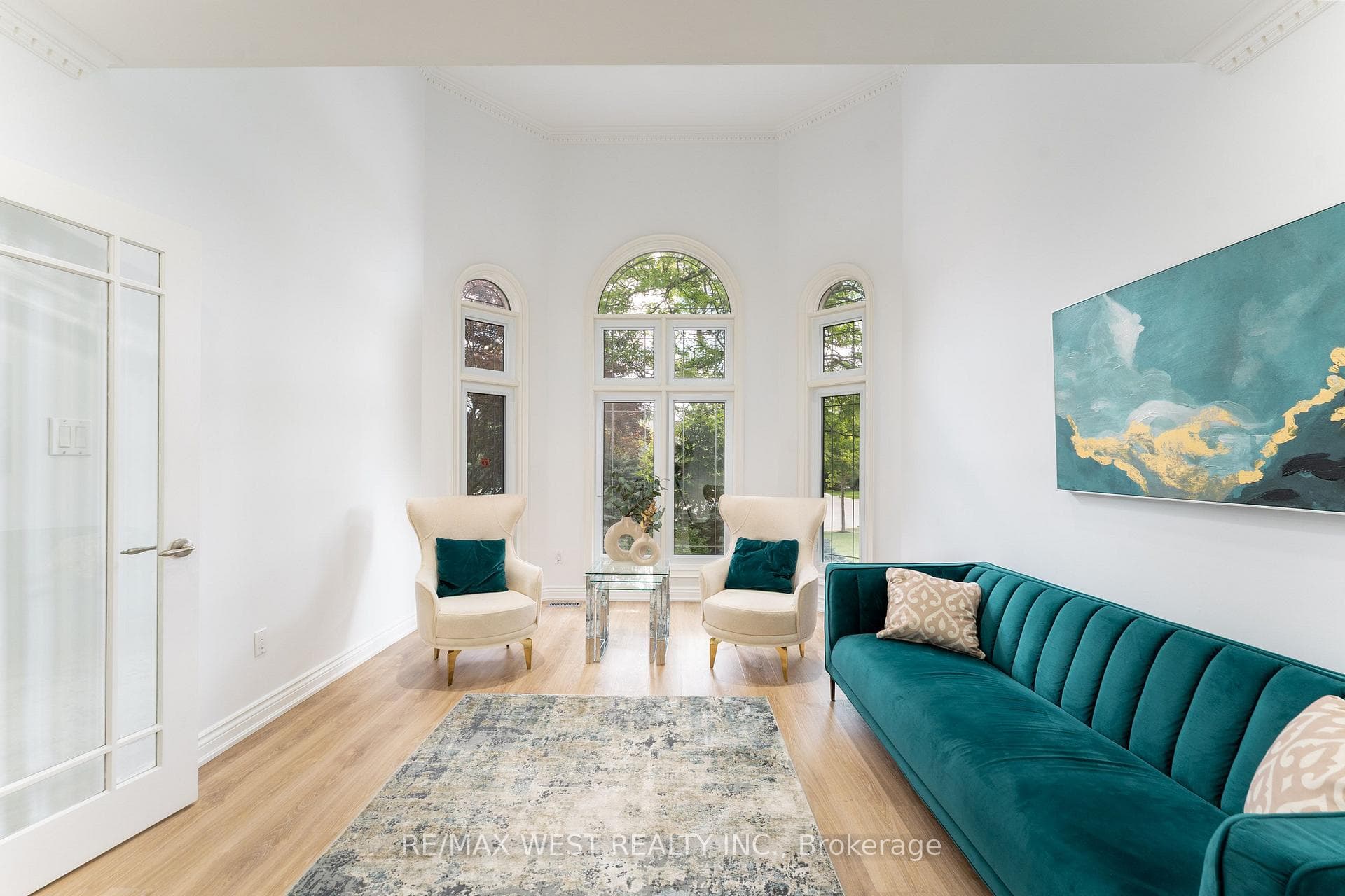 72 Alpha Court photo 11