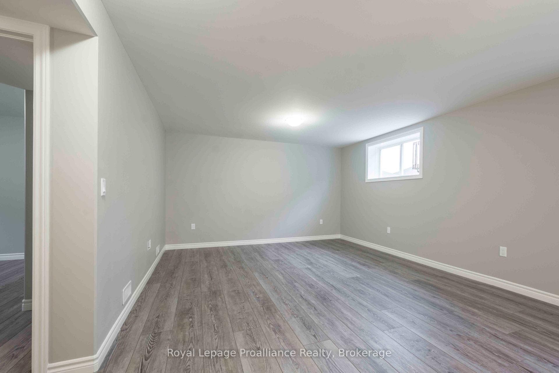 47 Dewal Place photo 6