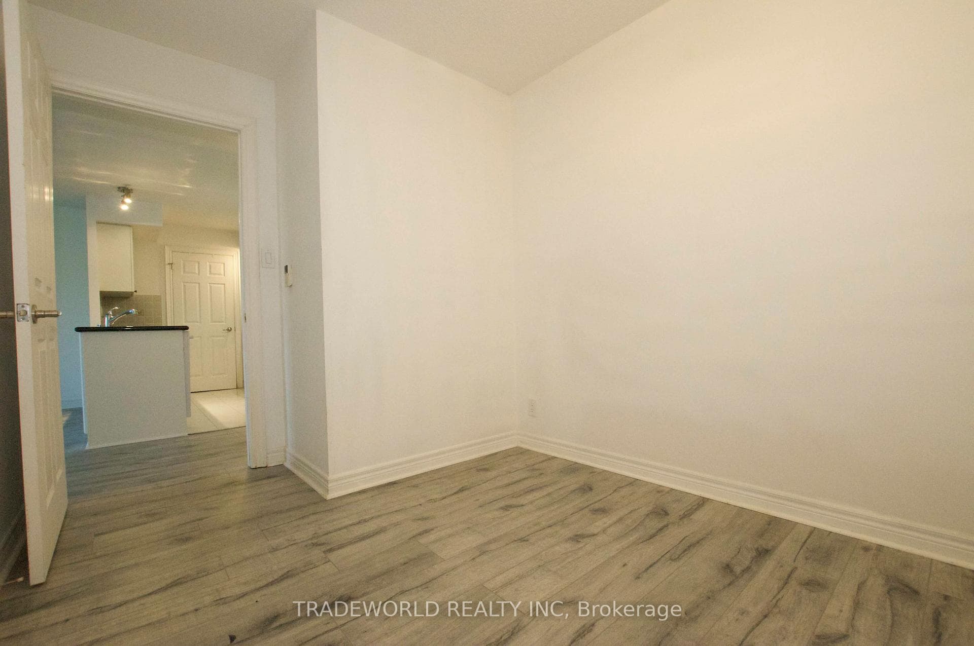 33 Cox Boulevard Unit 516 photo 18
