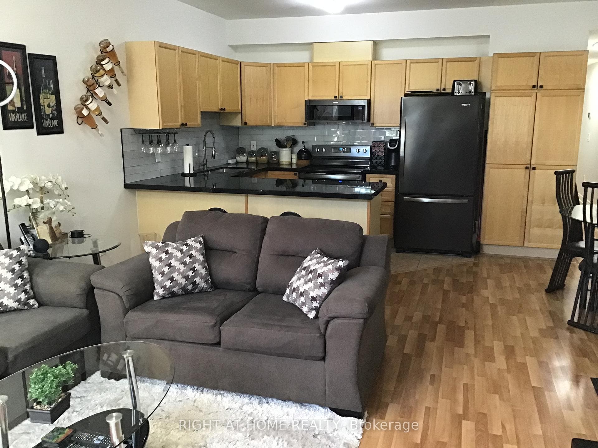 38 GIBSON Avenue Unit 14 photo 7